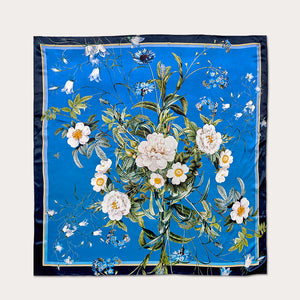 Silketørklæde 90 cm - Koustrup & Co. - Klar Blå JL  Blue Flower Garden